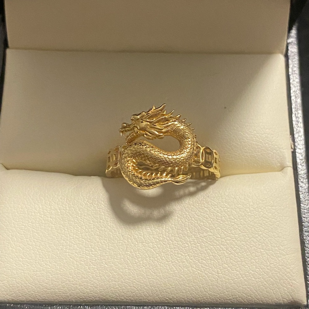 Real 18k Saudi gold dragon ring